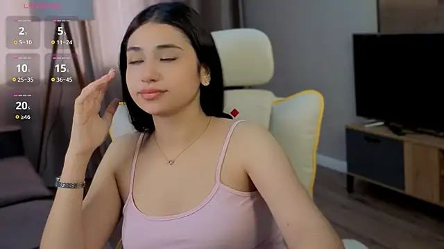 honeylanaa online show from June 30, 2026, 4:23 am