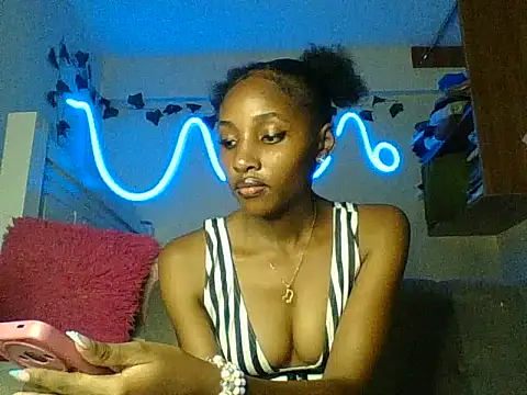 Snapshot of Velvet_peach chatting on July 6, 2026, 5:37 pm Velvet peach online show from July 6, 2026, 5:37 pm