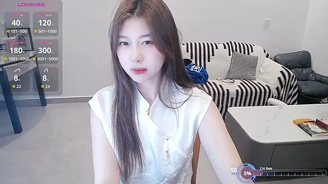 Snapshot of smileflower- chatting on June 7, 2026, 1:49 pm smileflower- online show from June 7, 2026, 1:49 pm