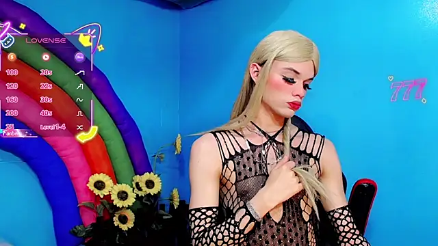 Isabella Kirk  online show from June 18, 2026, 11:37 am