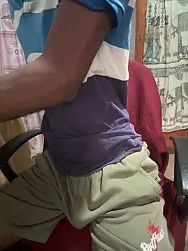 Snapshot of Inuchethi chatting on February 18, 2025, 1:10 am Inuchethi online show from February 18, 2025, 1:10 am