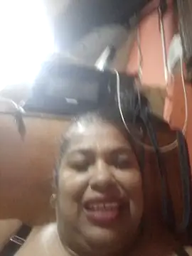 Snapshot of Megansquirt69 chatting on June 11, 2026, 12:32 am Megansquirt69 online show from June 11, 2026, 12:32 am
