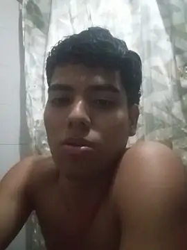 Snapshot of fercho_2311 chatting on June 10, 2026, 2:57 am fercho 2311 online show from June 10, 2026, 2:57 am