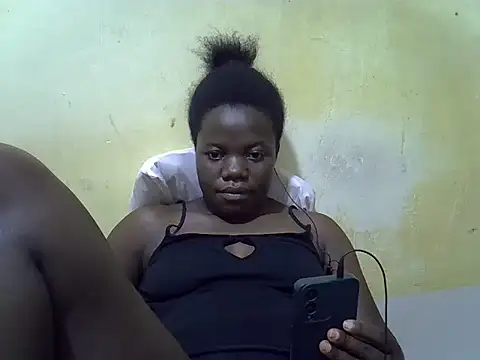 Snapshot of Ebony_cuttiey chatting on June 16, 2026, 7:36 pm Ebony cuttiey online show from June 16, 2026, 7:36 pm
