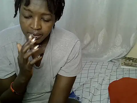 Lorainebabes online show from June 24, 2026, 12:15 pm