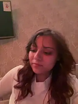 Yuna Gasai online show from May 20, 2026, 6:27 pm