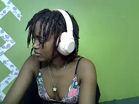 Snapshot of Slim_shedy1 chatting on June 18, 2026, 9:14 am Slim shedy1 online show from June 18, 2026, 9:14 am