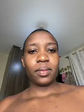 Snapshot of Miss-Temptasion chatting on June 17, 2026, 7:13 pm Miss-Temptasion online show from June 17, 2026, 7:13 pm