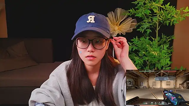 yu598188 online show from May 21, 2026, 1:47 am