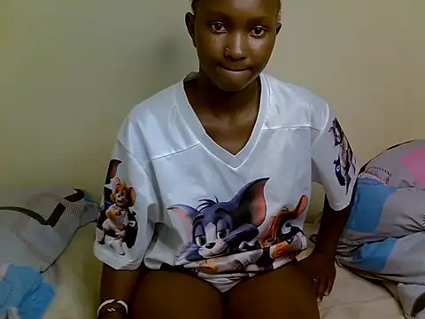 Snapshot of sexxydollyy chatting on July 6, 2026, 1:07 pm sexxydollyy online show from July 6, 2026, 1:07 pm