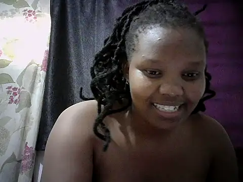 Snapshot of Atynat chatting on May 17, 2026, 10:26 am Atynat online show from May 17, 2026, 10:26 am