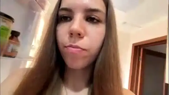 LaurindaStalford online show from June 10, 2026, 4:08 pm