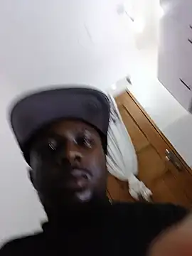 Snapshot of hornny_phrase2 chatting on June 3, 2026, 8:13 pm hornny phrase2 online show from June 3, 2026, 8:13 pm