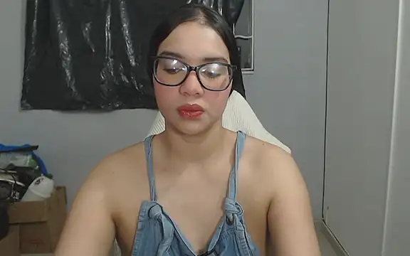 Snapshot of karen_golden1 chatting on June 25, 2026, 6:07 am karen golden1 online show from June 25, 2026, 6:07 am