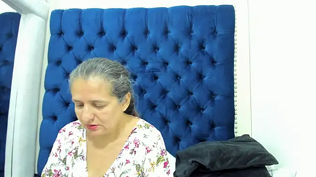 Snapshot of AlondraSosa chatting on June 30, 2026, 12:27 pm AlondraSosa online show from June 30, 2026, 12:27 pm