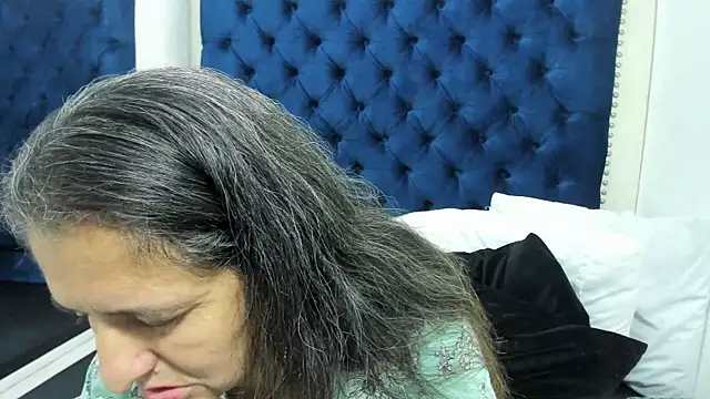 Snapshot of AlondraSosa chatting on June 11, 2026, 12:35 pm AlondraSosa online show from June 11, 2026, 12:35 pm