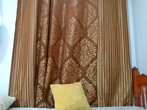 sweet naughty online show from June 10, 2026, 3:19 am