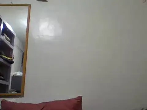 yourdreamgirlT online show from June 7, 2026, 1:44 am