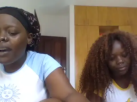 Snapshot of sexybaddies20 chatting on July 3, 2026, 7:04 am sexybaddies20 online show from July 3, 2026, 7:04 am