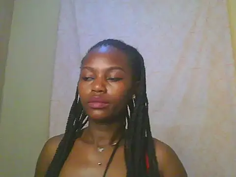 Snapshot of lunahit chatting on June 28, 2026, 3:57 am lunahit online show from June 28, 2026, 3:57 am