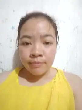 Loleml01 online show from May 16, 2026, 7:29 am