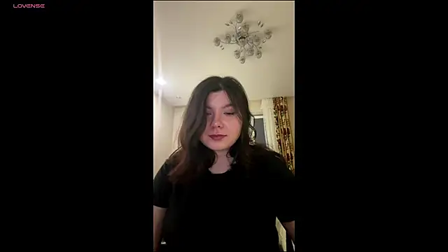Snapshot of linaligurt chatting on May 16, 2026, 5:12 pm linaligurt online show from May 16, 2026, 5:12 pm