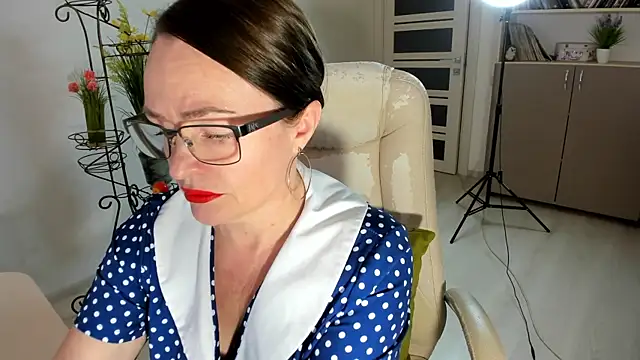 Vika73 online show from December 1, 2025, 12:17 pm