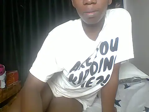 Snapshot of kee_vigin chatting on June 7, 2026, 6:46 pm kee vigin online show from June 7, 2026, 6:46 pm