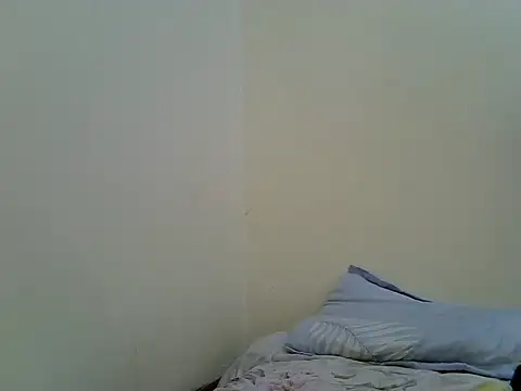 Sweetbrowna online show from May 17, 2026, 10:37 am