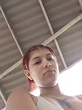 Snapshot of Thamaragomexxx chatting on May 27, 2026, 1:40 pm Thamaragomexxx online show from May 27, 2026, 1:40 pm
