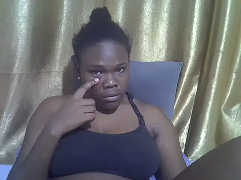 lovelymeli2 online show from June 10, 2026, 10:27 am
