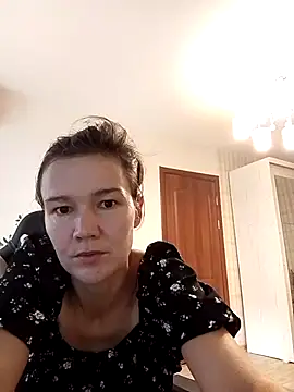 Snapshot of SarahSimpson chatting on August 3, 2026, 11:05 am SarahSimpson online show from August 3, 2026, 11:05 am