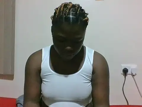 Snapshot of evethegurl chatting on June 23, 2026, 9:46 pm evethegurl online show from June 23, 2026, 9:46 pm