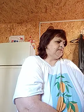 Snapshot of LisichkaOksana chatting on June 28, 2026, 6:09 am LisichkaOksana online show from June 28, 2026, 6:09 am