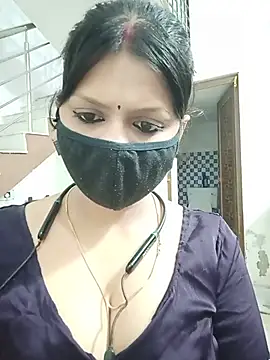 Snapshot of ZOYA-STRIP chatting on June 18, 2026, 4:12 pm ZOYA-STRIP online show from June 18, 2026, 4:12 pm