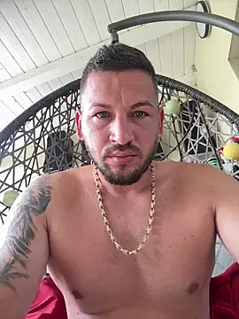 ModelJJ online show from June 23, 2026, 6:22 am