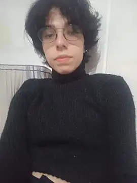 RobinTheBirdy online show from May 21, 2026, 1:36 am