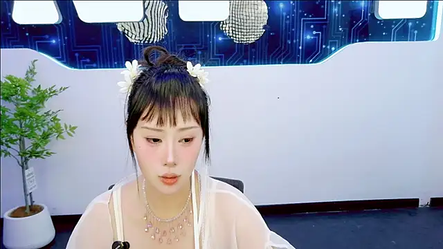 Snapshot of Nicole-- chatting on May 18, 2026, 6:40 am Nicole-- online show from May 18, 2026, 6:40 am