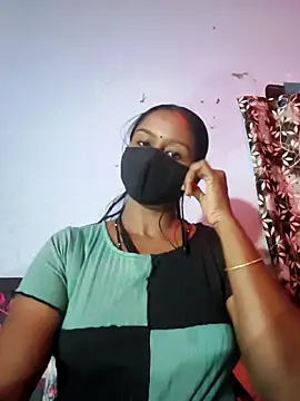 Snapshot of madhushree143 chatting on June 18, 2026, 5:17 am madhushree143 online show from June 18, 2026, 5:17 am
