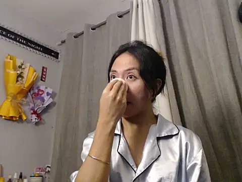 Snapshot of Super_Hot_BunnyXX chatting on June 24, 2026, 2:37 pm Super Hot BunnyXX online show from June 24, 2026, 2:37 pm