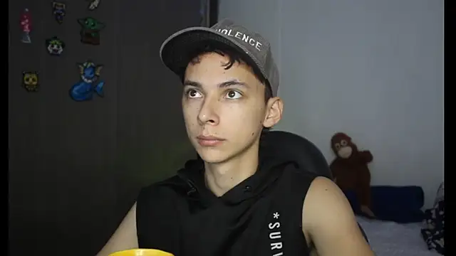 archi love online show from December 8, 2024, 10:36 pm