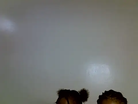 Snapshot of Sexy_strawberina chatting on June 1, 2026, 10:48 am Sexy strawberina online show from June 1, 2026, 10:48 am