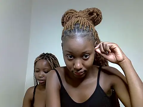 Snapshot of Pretty_kitty48 chatting on July 8, 2026, 4:13 am Pretty kitty48 online show from July 8, 2026, 4:13 am