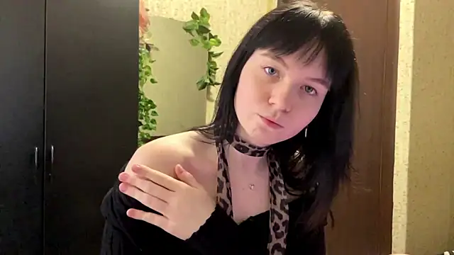 Snapshot of JulianPitta chatting on July 7, 2026, 3:15 pm JulianPitta online show from July 7, 2026, 3:15 pm