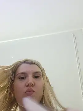 HotBlondie69 online show from July 16, 2026, 7:22 pm