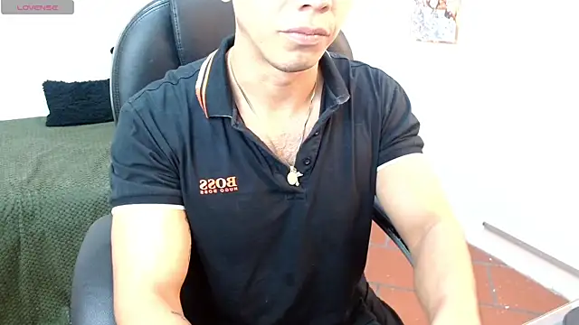 Snapshot of paul_cros chatting on June 5, 2026, 11:16 am paul cros online show from June 5, 2026, 11:16 am
