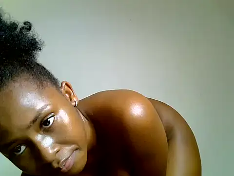 Snapshot of Sexy_bella6 chatting on June 27, 2026, 12:33 pm Sexy bella6 online show from June 27, 2026, 12:33 pm
