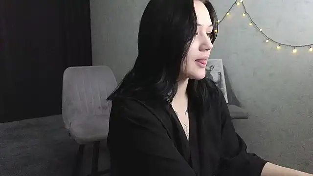 Snapshot of Tori_cute chatting on May 21, 2026, 1:03 am Tori cute online show from May 21, 2026, 1:03 am