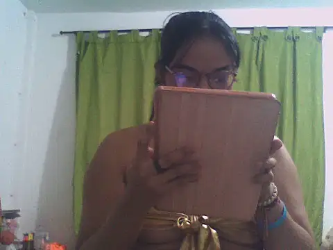 Gaby051001 online show from June 3, 2026, 2:01 am