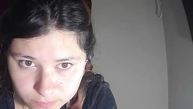 StarElii online show from June 18, 2026, 5:06 am